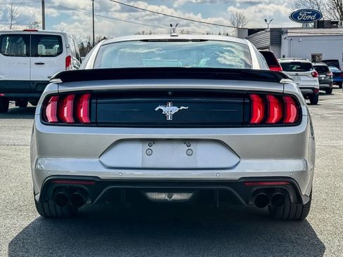 Used 2020 Ford Mustang Premium w/ Equipment Group 201A RWD image 4