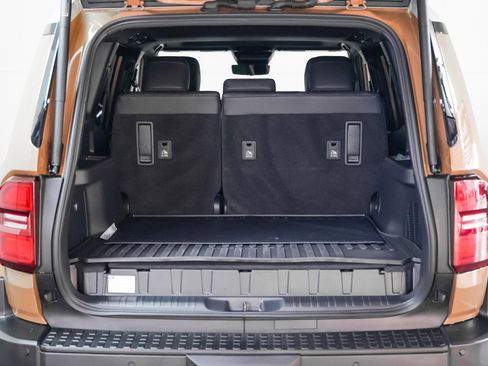 Used 2025 Toyota Land Cruiser w/ Premium Package image 11