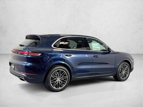 Used 2026 Porsche Cayenne AWD/4WD image 9