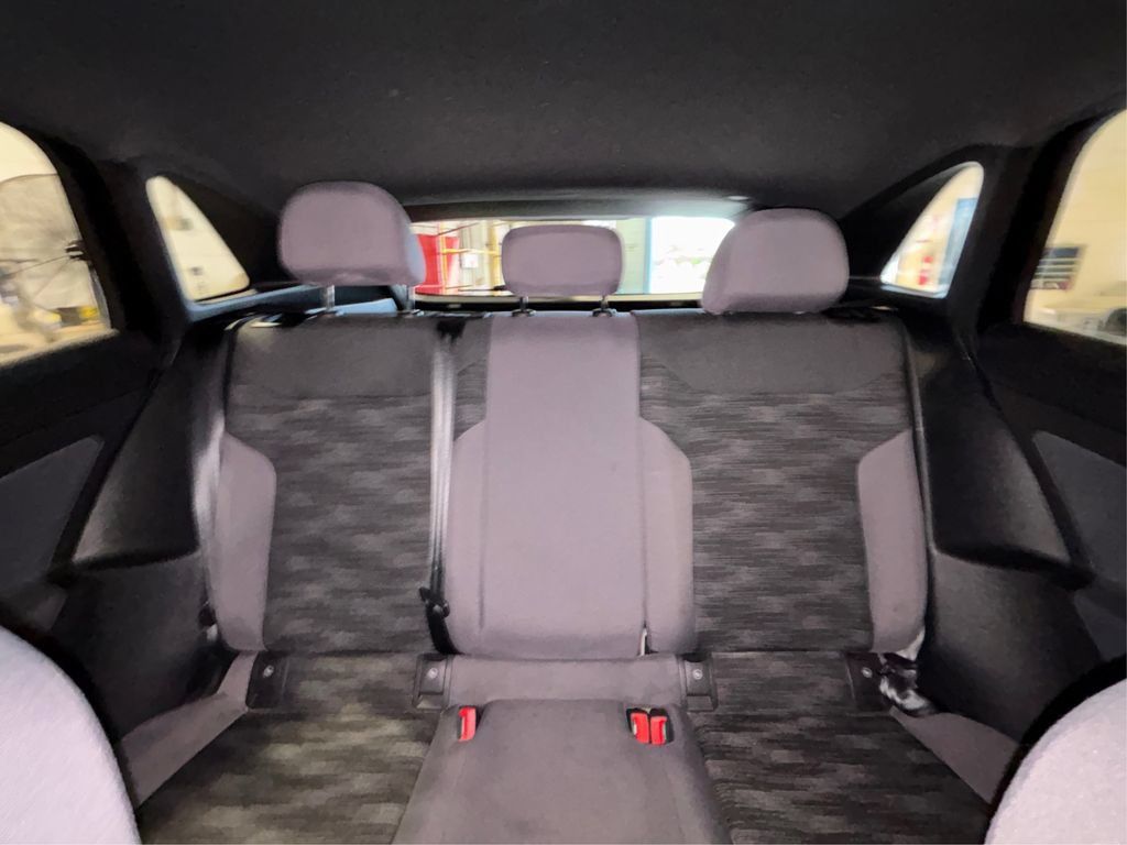 Used 2021 Volkswagen ID.4 Pro RWD image 22