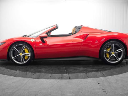 Used 2025 Ferrari 296 GTS RWD image 6