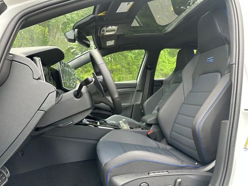 New 2026 Volkswagen Golf AWD/4WD image 8