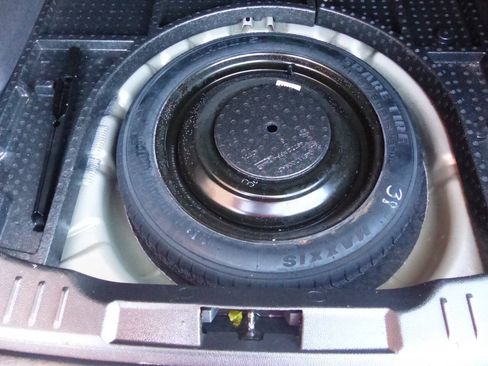 Used 2017 Ford Focus SE FWD image 38