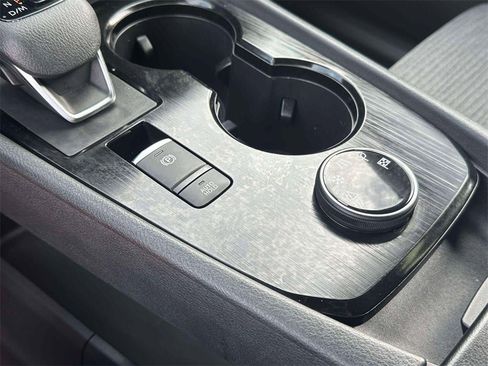 Certified 2023 Nissan Rogue SV image 31