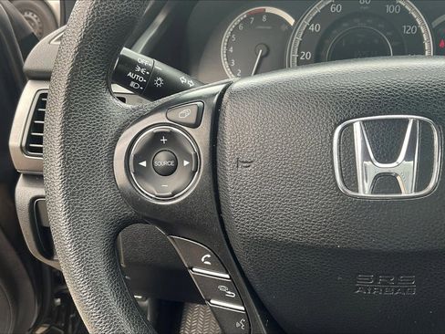 Used 2015 Honda Accord LX image 18
