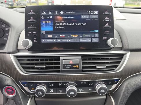 Used 2022 Honda Accord Touring image 23