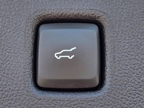 Used 2025 Ford Escape Platinum image 32