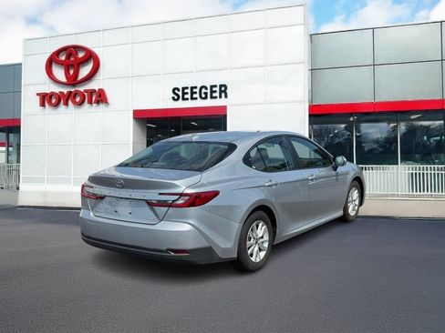 Used 2026 Toyota Camry LE FWD image 3