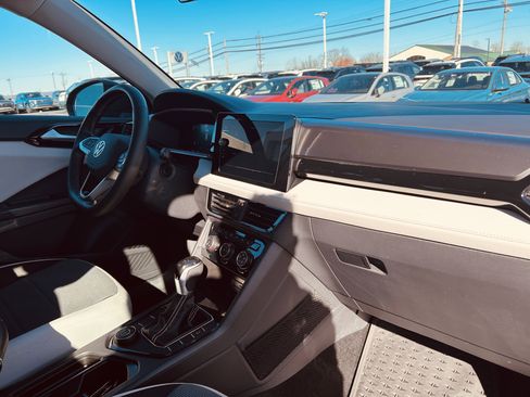 Used 2025 Volkswagen Taos S image 26