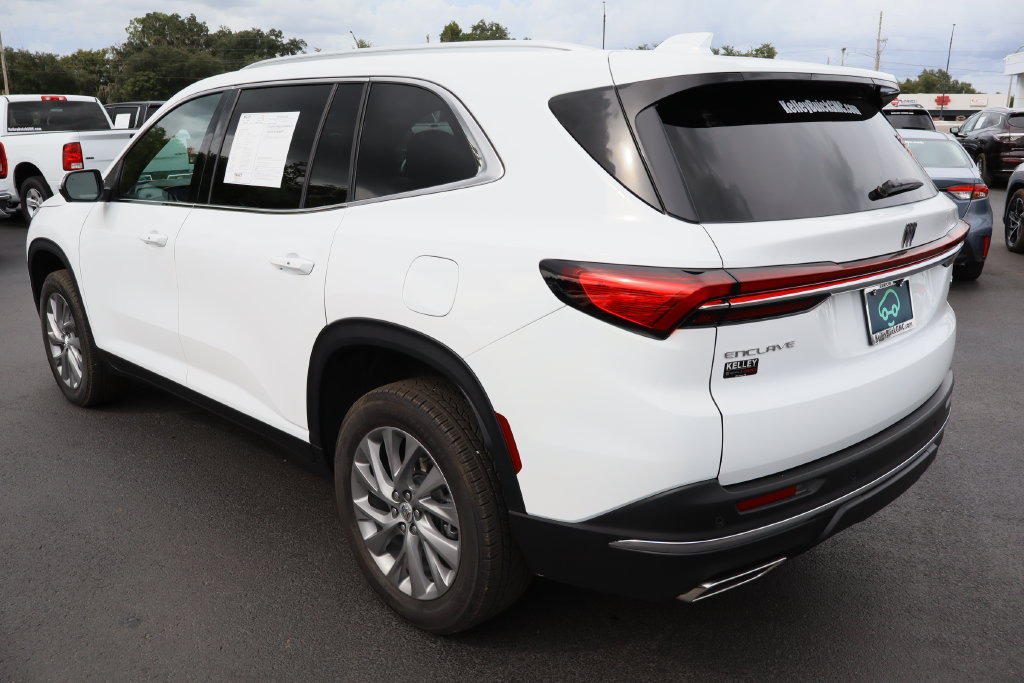 Certified 2026 Buick Enclave Preferred FWD image 7