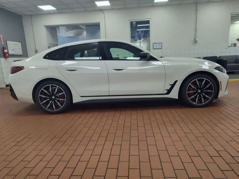 Used 2025 BMW i4 eDrive40 w/ M Sport Package image 7