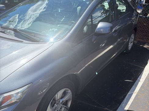 Used 2013 Honda Civic LX image 2