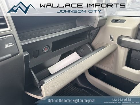 Used 2022 Ford F250 XL w/ Power Equipment Group image 21