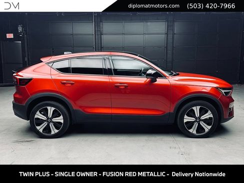 Used 2023 Volvo C40 P8 Recharge Plus w/ Climate Package AWD/4WD image 8