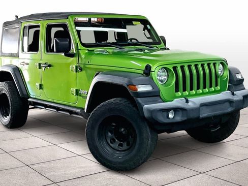 Used 2018 Jeep Wrangler Unlimited Sport image 2