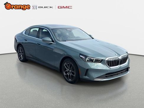 Used 2026 BMW 530i RWD image 1