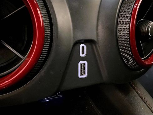 Used 2022 Chevrolet Blazer RS image 31