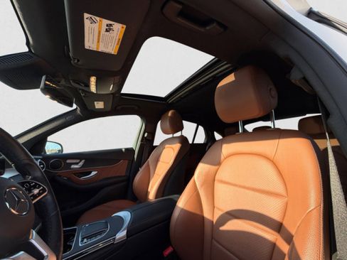 Used 2021 Mercedes-Benz GLC 300 4MATIC Coupe image 12