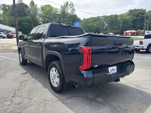 Used 2022 Toyota Tundra SR5 w/ Convenience Package RWD image 5