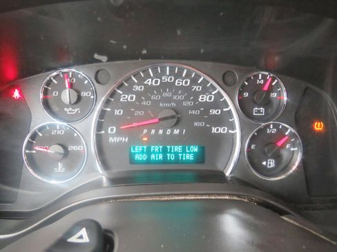 Used 2018 GMC Savana 2500 w/ Driver Convenience Package image 12