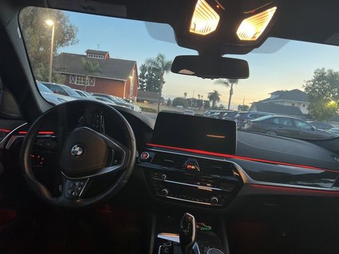 Certified 2022 BMW 540i w/ Premium Package image 11