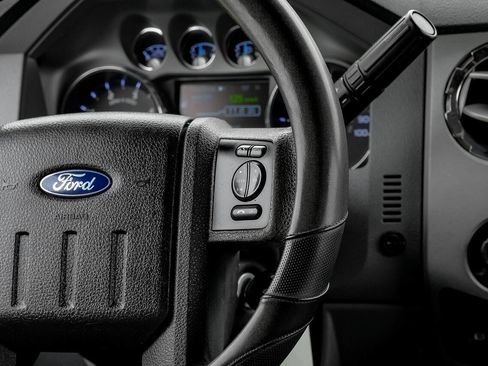 Used 2016 Ford F250 XLT w/ XLT Value Package AWD/4WD image 23