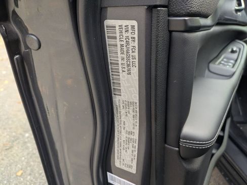 New 2025 Jeep Grand Cherokee Laredo X image 32