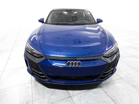 Used 2024 Audi e-tron GT Premium Plus AWD/4WD image 3