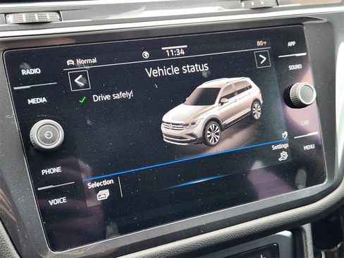 Used 2022 Volkswagen Tiguan SE image 20