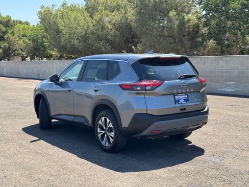 Used 2023 Nissan Rogue SV AWD/4WD image 7