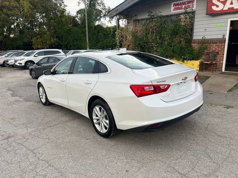 Used 2018 Chevrolet Malibu LT w/ Leather Package image 3