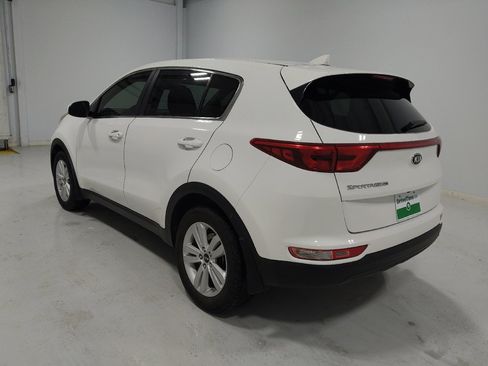 Used 2018 Kia Sportage LX image 5