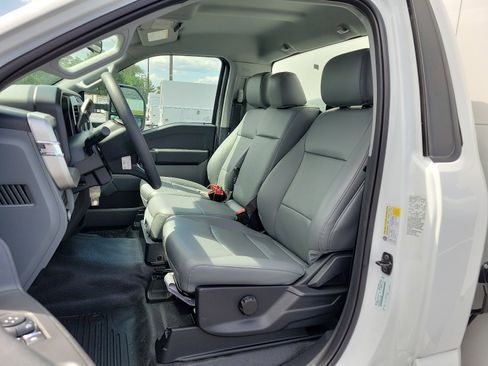 Used 2024 Ford F550 4x4 Regular Cab Super Duty image 10