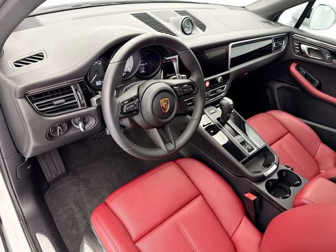 Used 2026 Porsche Macan S AWD/4WD image 9