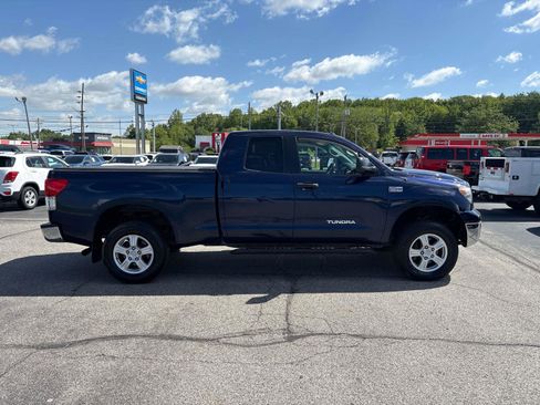 Used 2013 Toyota Tundra 4x4 Double Cab w/ Tow Pkg image 5