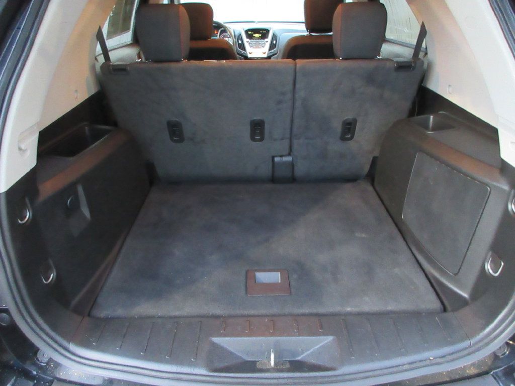 Used 2025 Chevrolet Equinox LT w/ Convenience Package II FWD image 12
