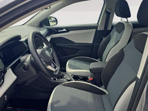 Certified 2025 Volkswagen Taos S AWD/4WD image 4