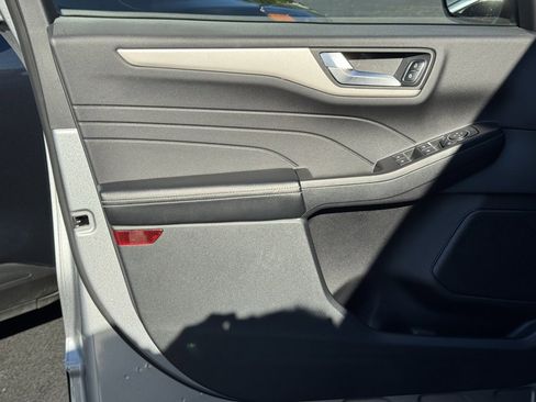 Used 2022 Ford Escape SEL image 20