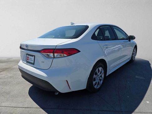 Certified 2026 Toyota Corolla LE FWD image 3