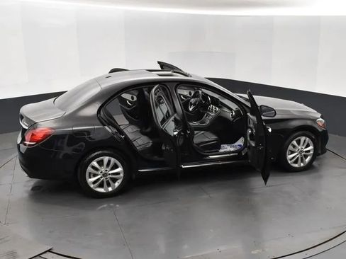 Used 2019 Mercedes-Benz C 300 4MATIC Sedan image 6