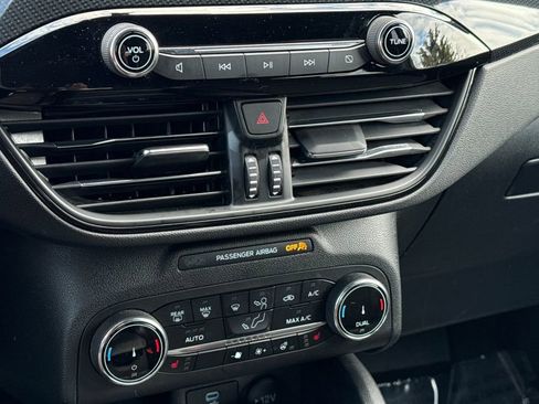 Certified 2023 Ford Escape ST-Line image 18