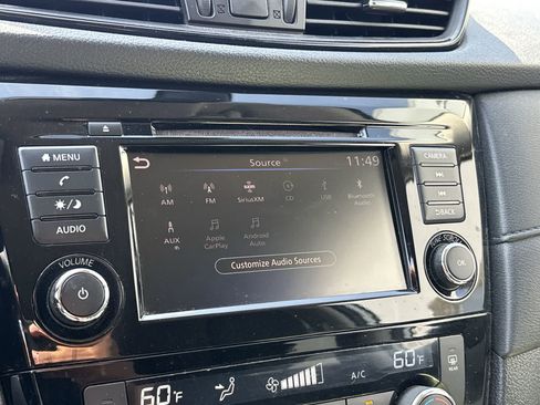 Used 2019 Nissan Rogue SV FWD image 18