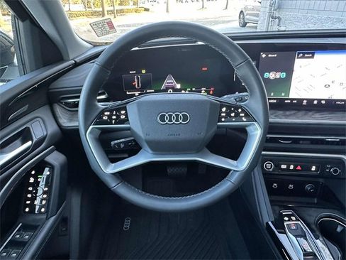 Certified 2025 Audi Q5 Premium Plus w/ Premium Plus image 17