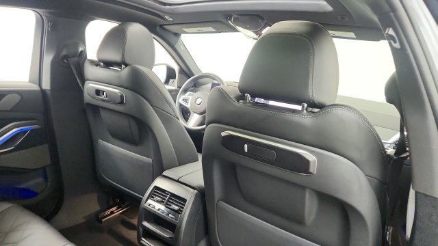 Used 2026 BMW X6 xDrive40i w/ Premium Package AWD/4WD image 44