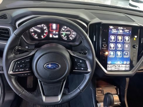 Used 2023 Subaru Ascent Premium w/ Convenience Package image 14