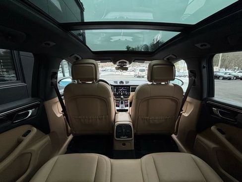 Used 2023 Porsche Macan image 65