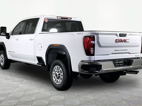 New 2026 GMC Sierra 2500 SLE w/ SLE Value Package; AWD/4WD image 4