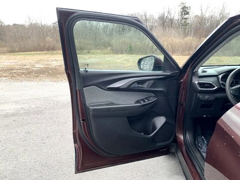Used 2023 Chevrolet TrailBlazer LT image 27