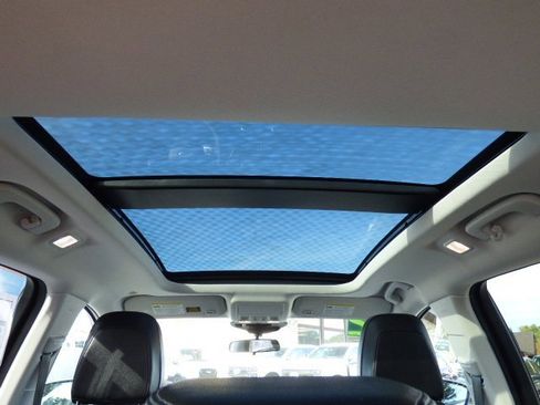 Used 2022 Ford Escape SEL w/ Technology Package image 6