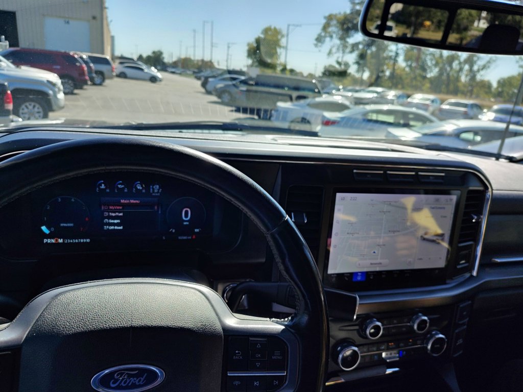 Used 2023 Ford F250 Lariat w/ Sport Appearance Package AWD/4WD image 13